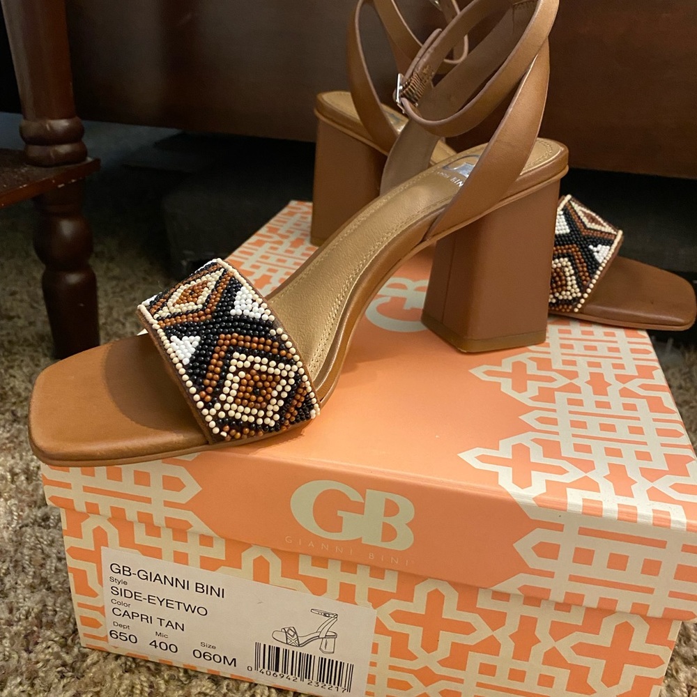 Block heel sandal
